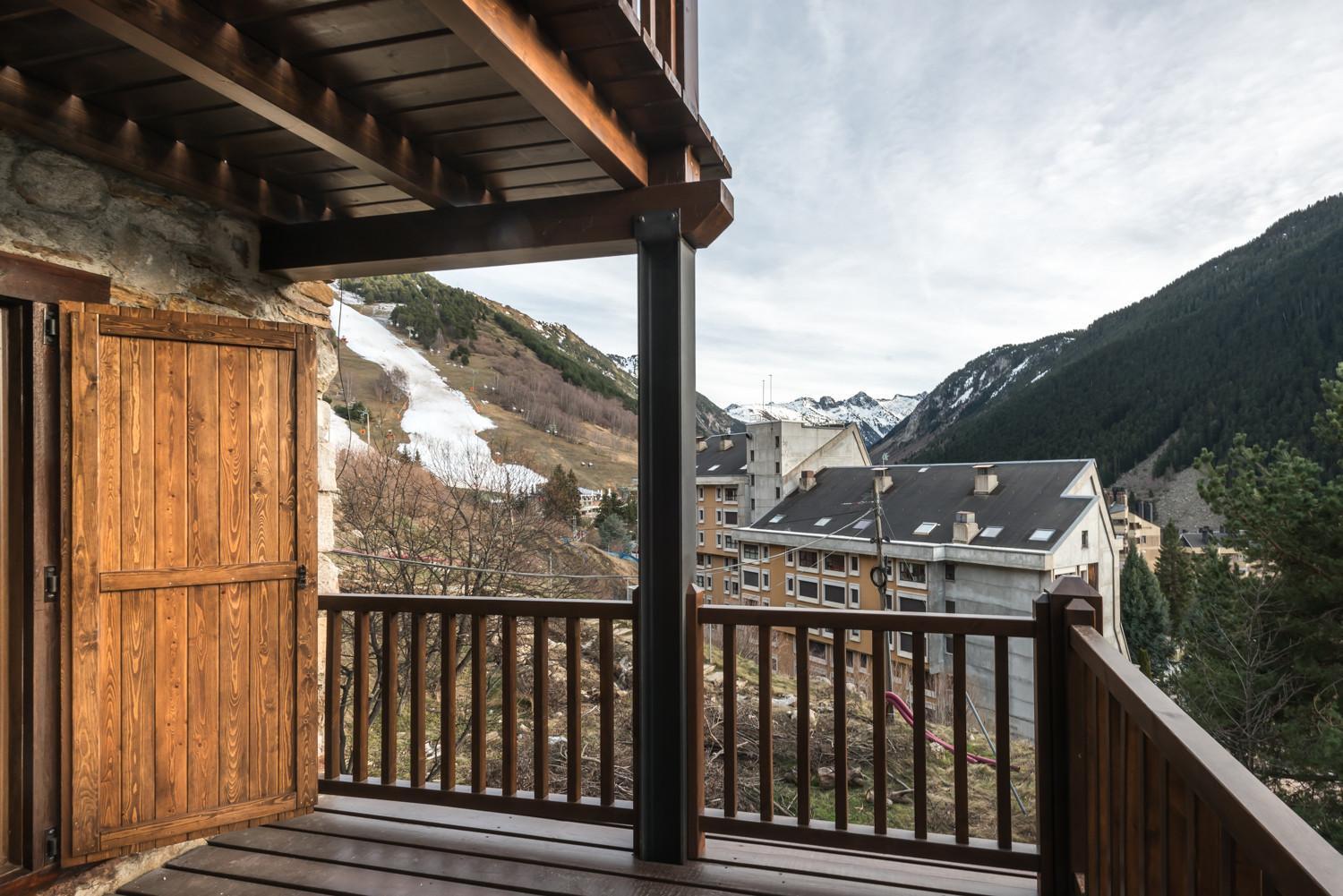 Riu Nere - Pleta De Jus By Totiaran Naut Aran Exterior foto