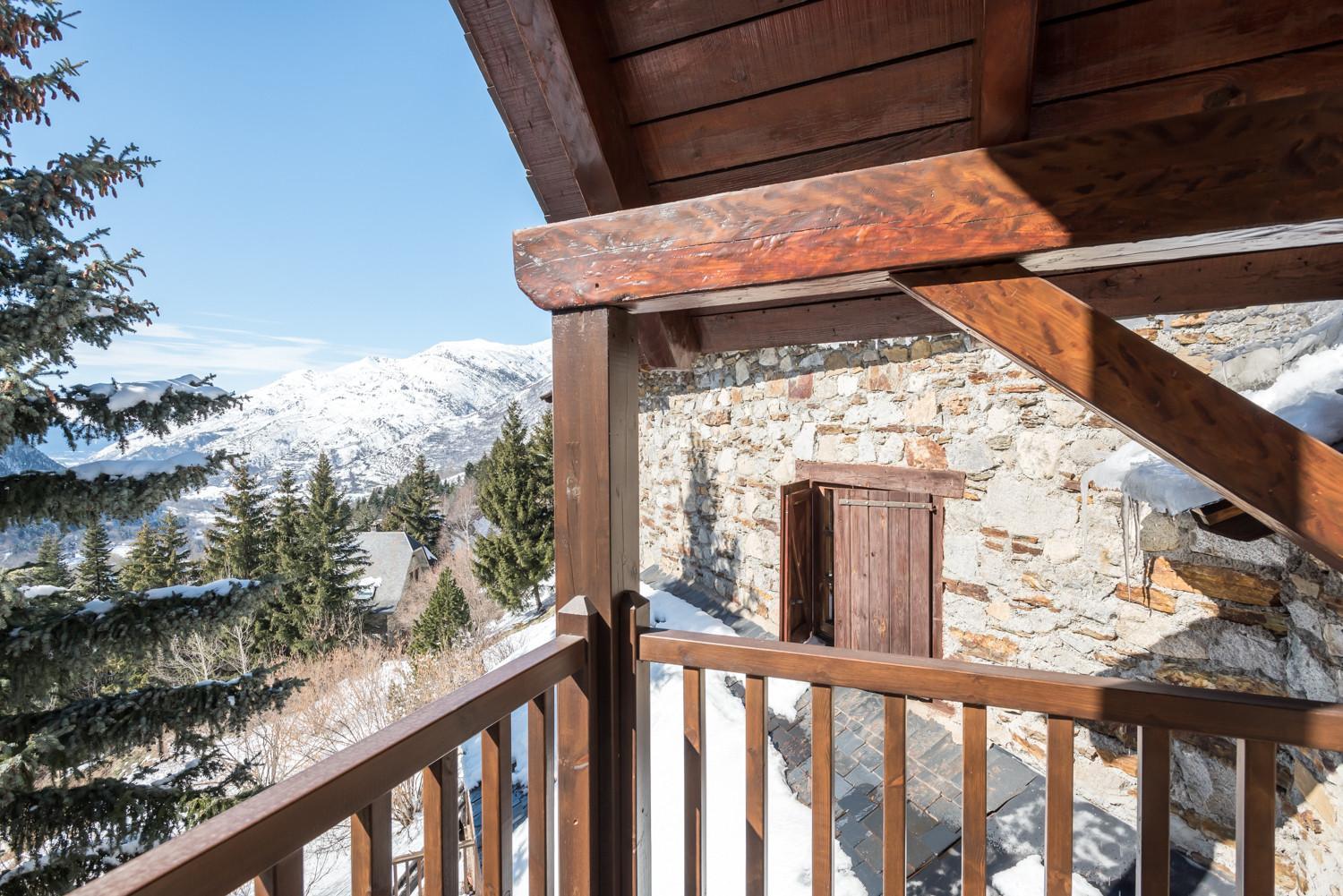 Riu Nere - Pleta De Jus By Totiaran Naut Aran Exterior foto